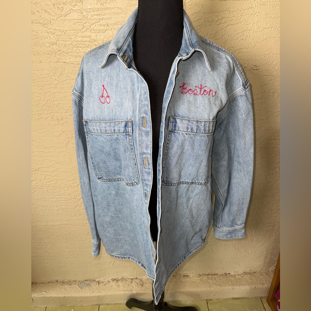 Madewell Boston Cherry‎ Embroidered Denim Shirt Medium Button Up Cotton Top - Picture 4 of 9